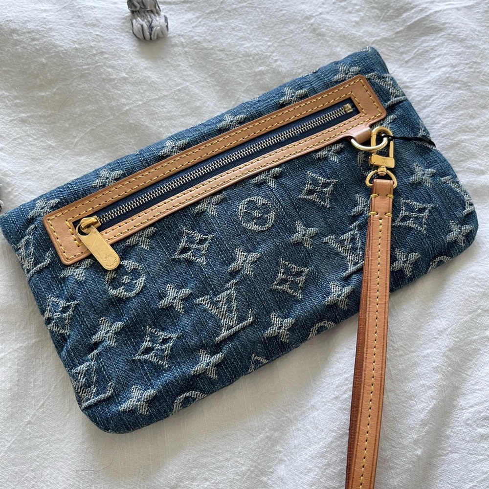 Louis Vuitton Monogram Denim pochette plat - Picture 3 of 6